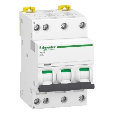 INSTALLATIEAUTOMAAT 3P+N C20 4500A/6kA-SCHNEIDER main product photo